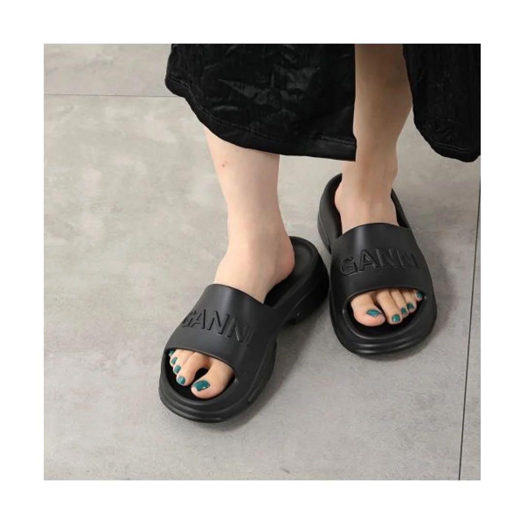 新品　GANNI Light Weight Pool Slide サンダル　黒