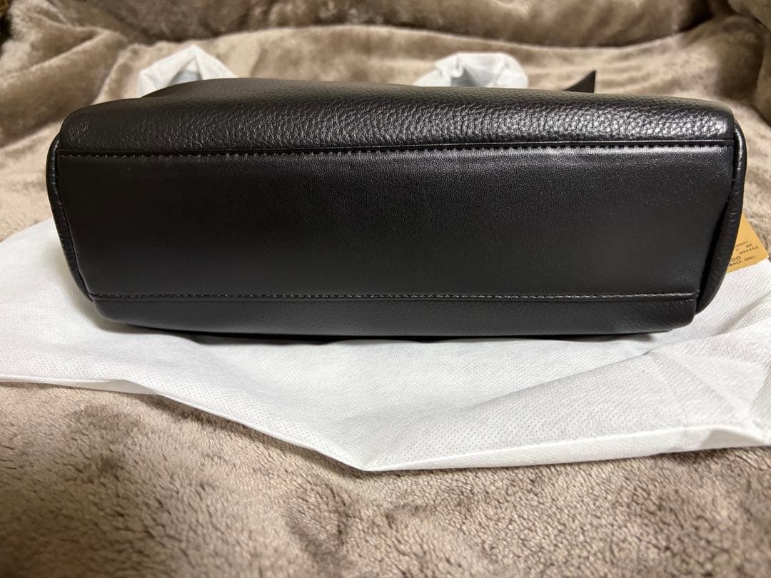 BEARDSLEY ビアズリー　レザーボディバッグ　新品未使用タグ付き