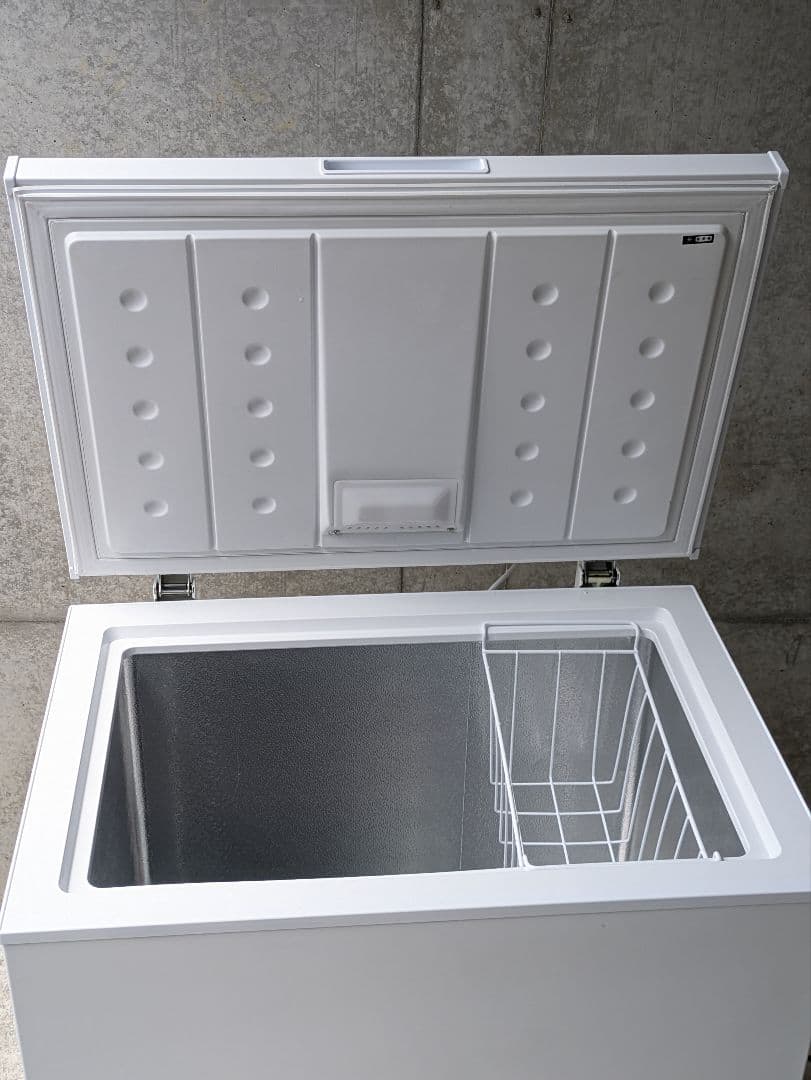 アイリスオーヤマ ノンフロン冷凍庫 142リットル ICSD-14A-W