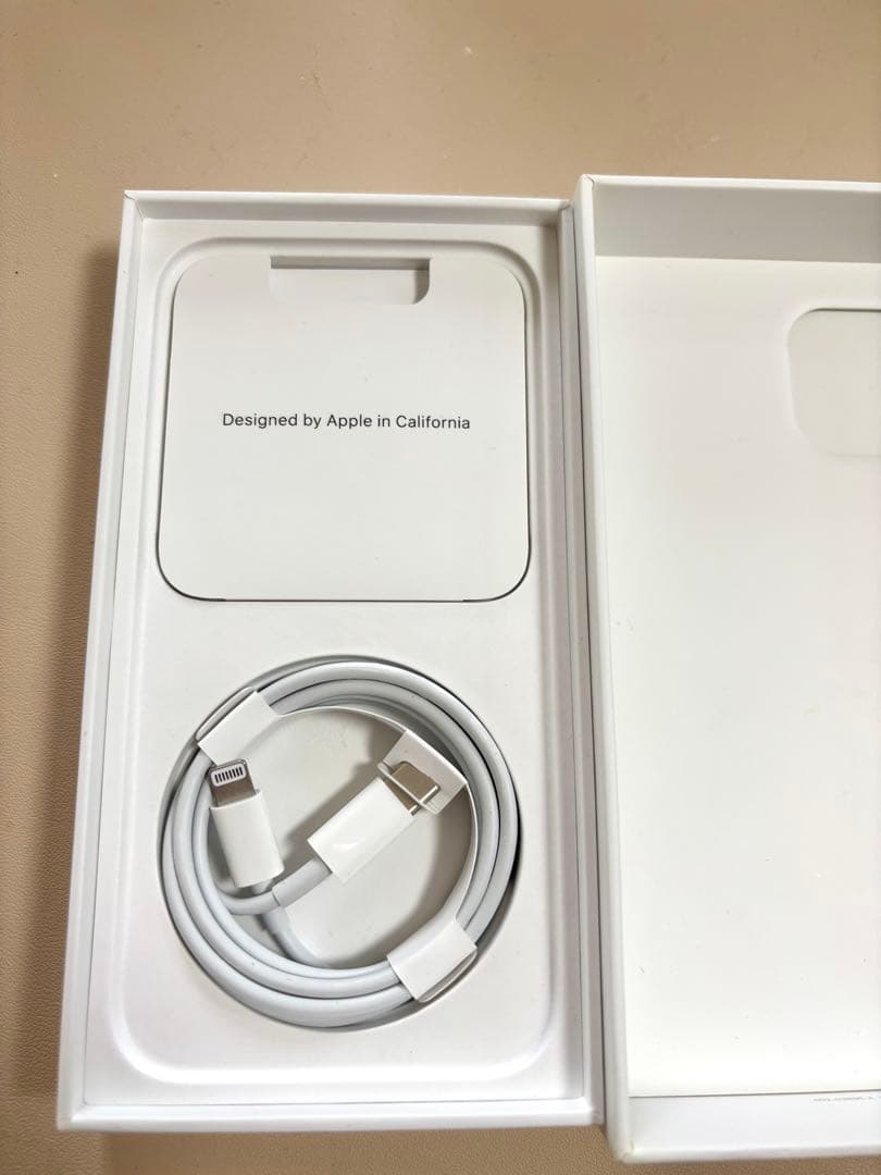 iPhone 12 128GB グリーン 純正充電ケーブル バッテリー残量84%