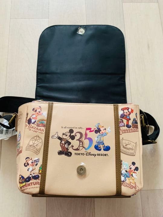 ディズニー 35周年カメラバック&ストラップ