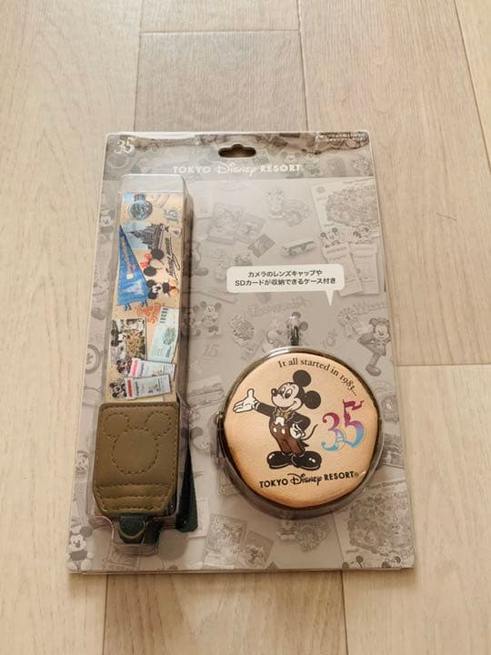 ディズニー 35周年カメラバック&ストラップ