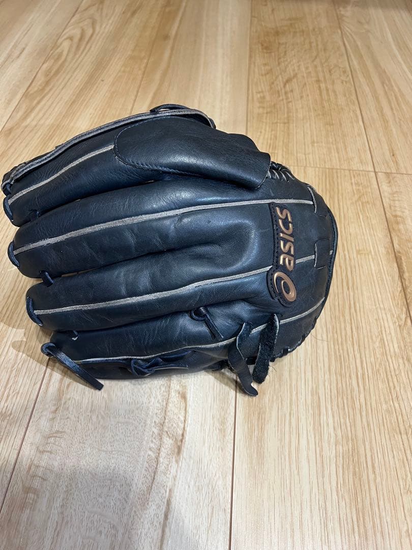 asics 軟式グローブアシックス　投手用　ダルビッシュモデル　北海道型ウェブ