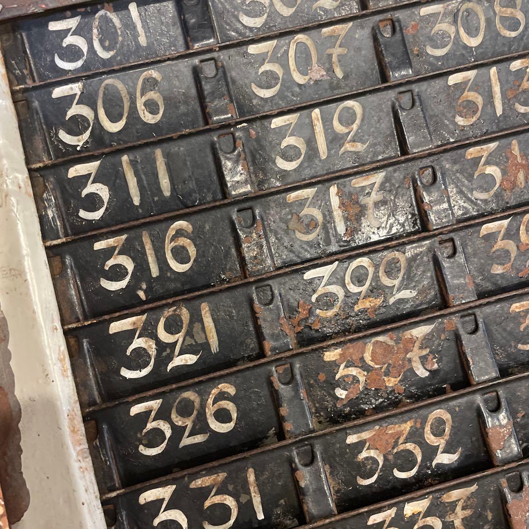 アンティーク　アイアン　ナンバー　美品　鉄　古道具　カード入れ　コーヒーチケット