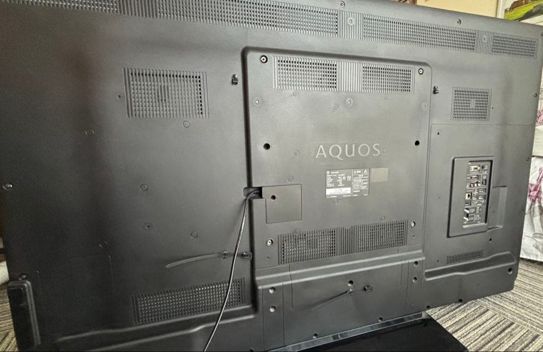 シャープ AQUOS LC-60W7（60インチ）中古品