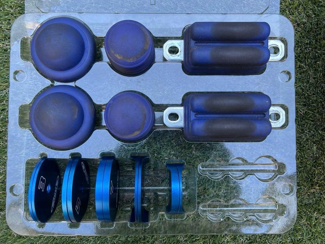 ⭐︎セール中⭐︎ 美品！200系ハイエース】玄武 ：ストロークストッパーSSB01H