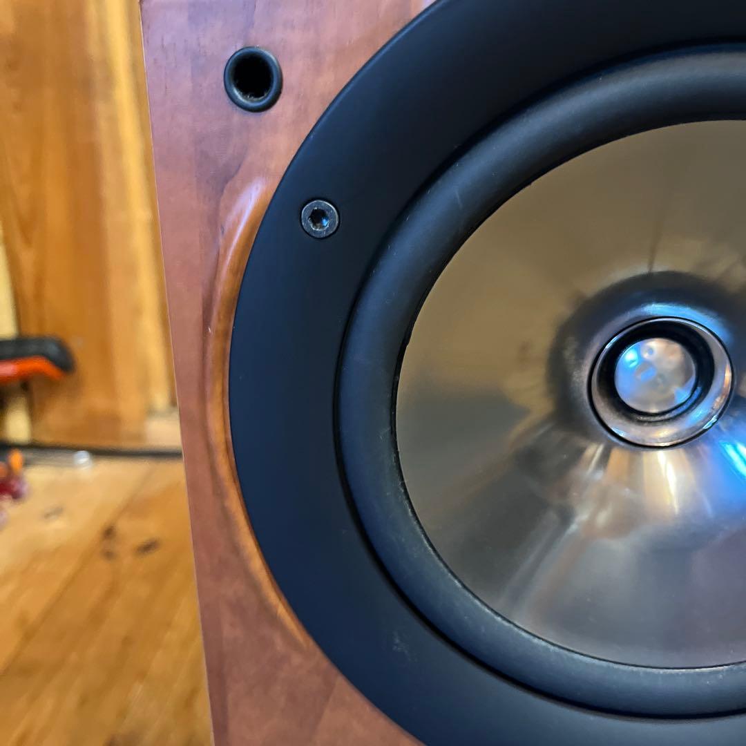 スピーカー・ウーファー Kef iq3