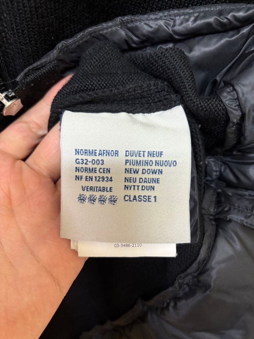 MONCLER ダウンフード付ニットベスト