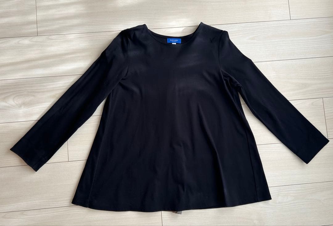 ブルーレーベル クレストブリッジのトップス