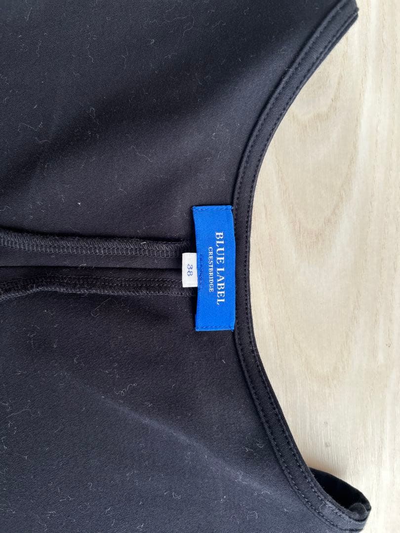 ブルーレーベル クレストブリッジのトップス