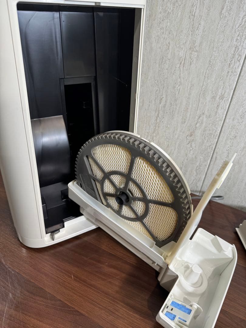 SHARP 空気清浄機 K-GS70-W ホワイト