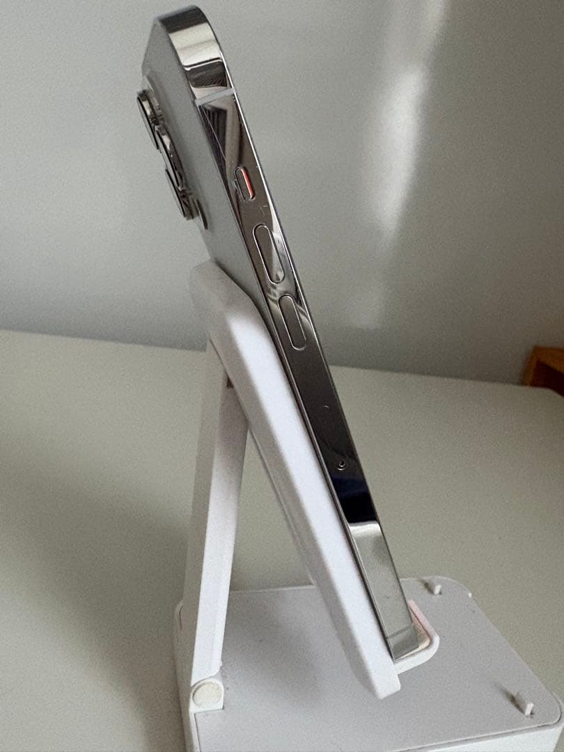 Apple iPhone 14 Pro Max シルバー