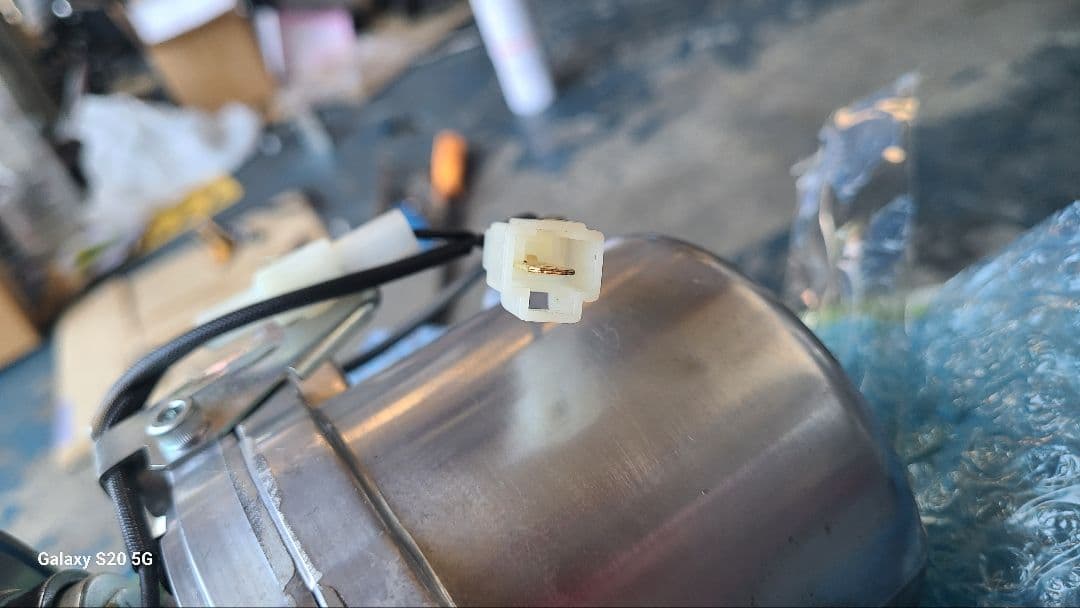 タント L375S L575S エアコンコンプレッサー 88320-B2060