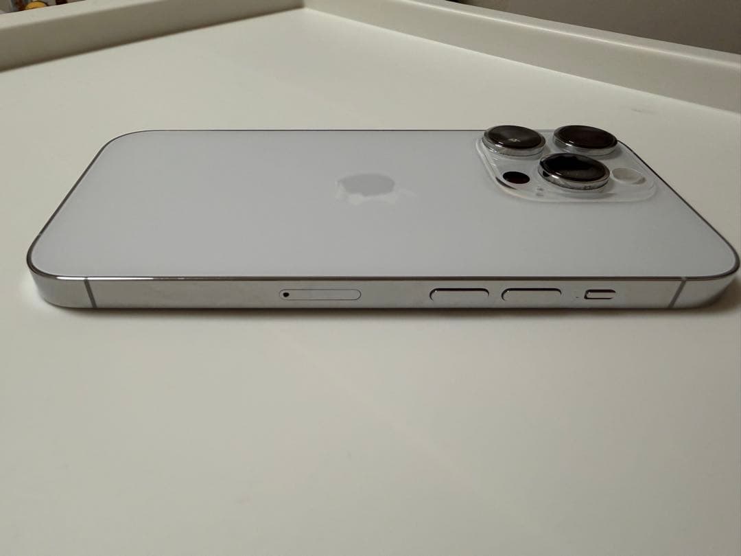 【新品交換後使用1年】iPhone14Pro/256GB/シルバー/SIMフリー