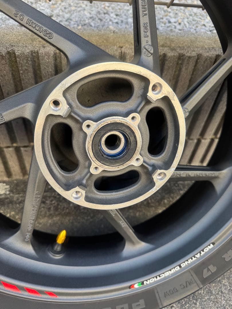 CBR250RR（2023-）純正ホイール ミシュランPower cup evo