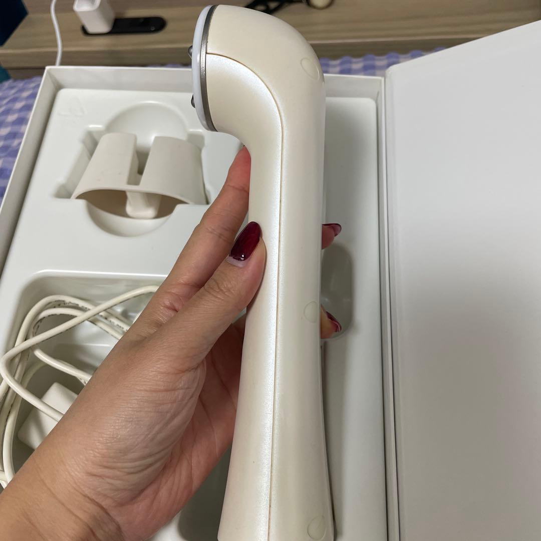 【即購入◎】LIFTUNE リフチューン　美顔器