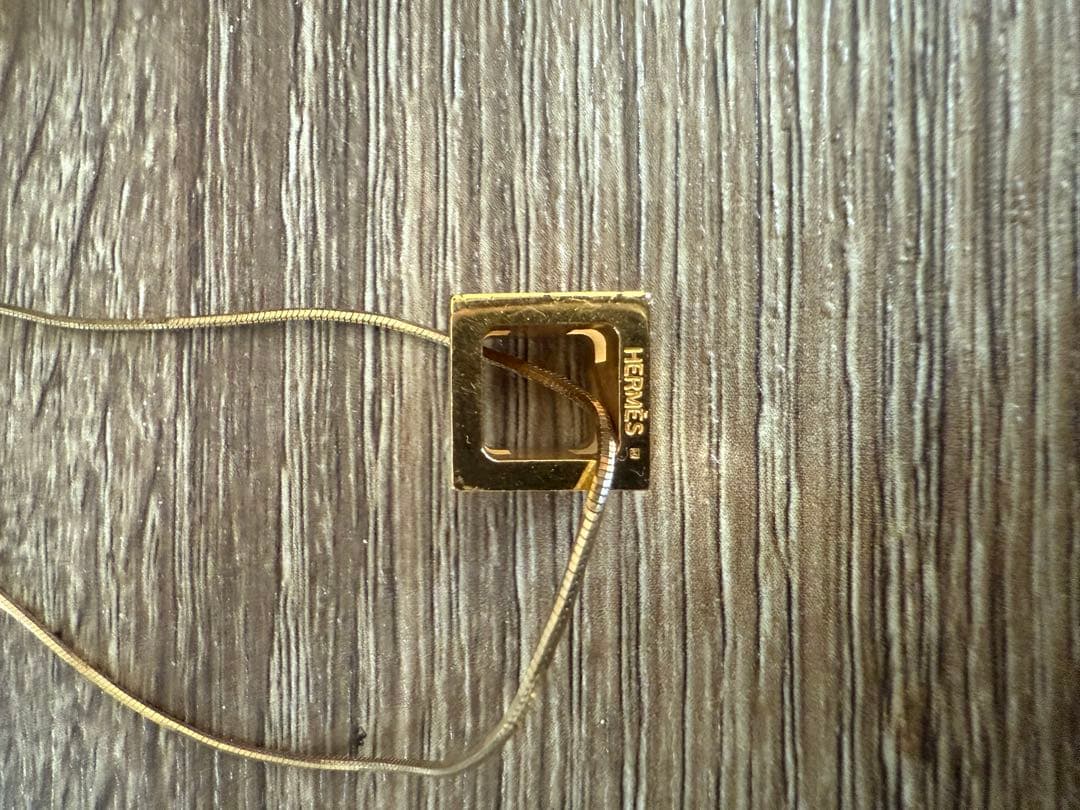 HERMES オレンジ H型ペンダント ネックレス