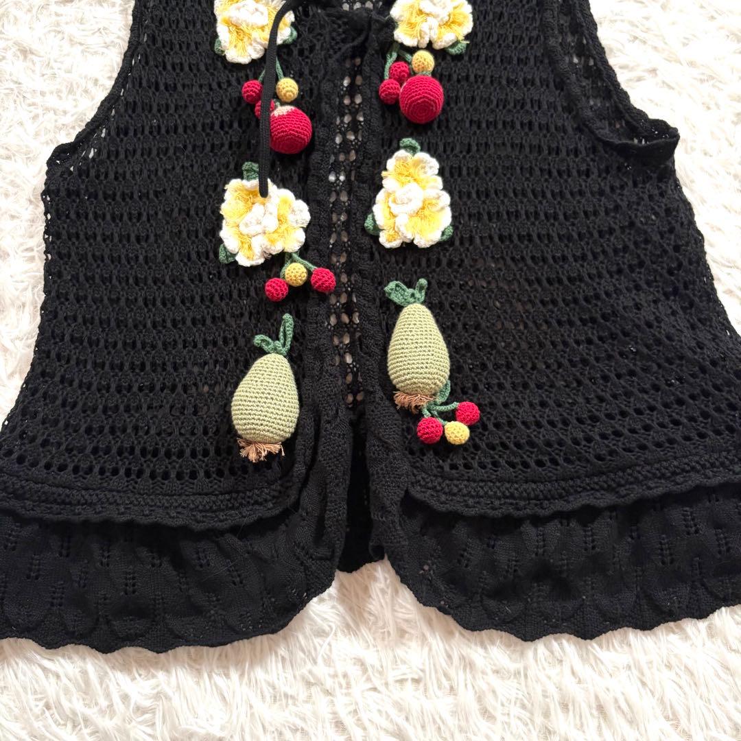 美品✨ピンクハウス　2024 フルーツモチーフ　ニットベスト　ブラック