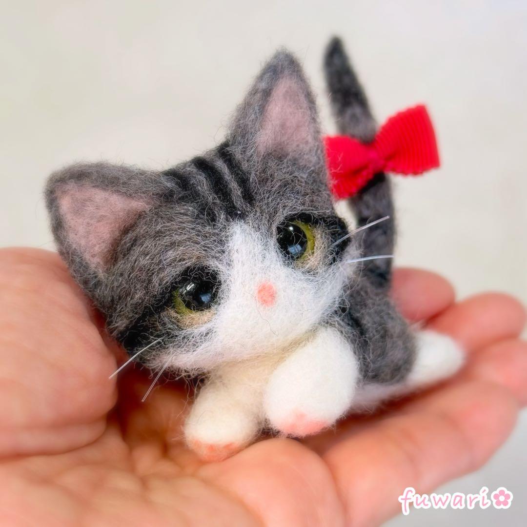 リクエスト品　羊毛フェルト　猫　ちょこんと甘えんぼキジ白♡おすましキジトラセット