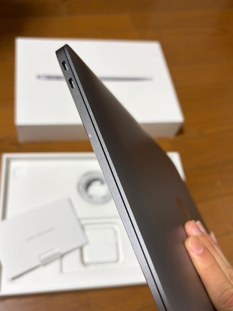 美品 MacBook Air m1 8+256GB スペースグレイ