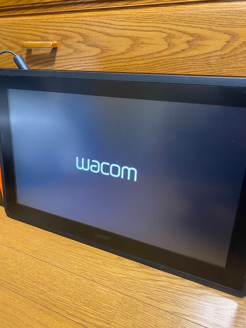 液晶タブレット Wacom Cintiq 22 (DTK2260)