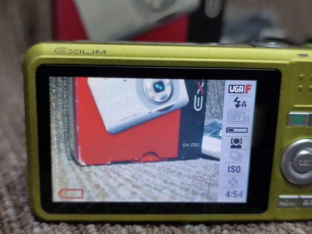 CASIO EXILIM EX-Z80 カシオ デジカメ　コンデジ