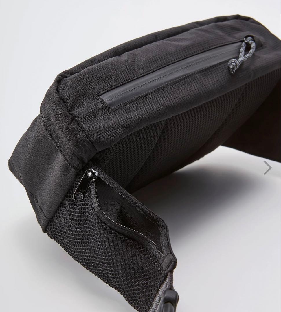 新品未使用 ファミリア　ニューエラ　ボディバッグ