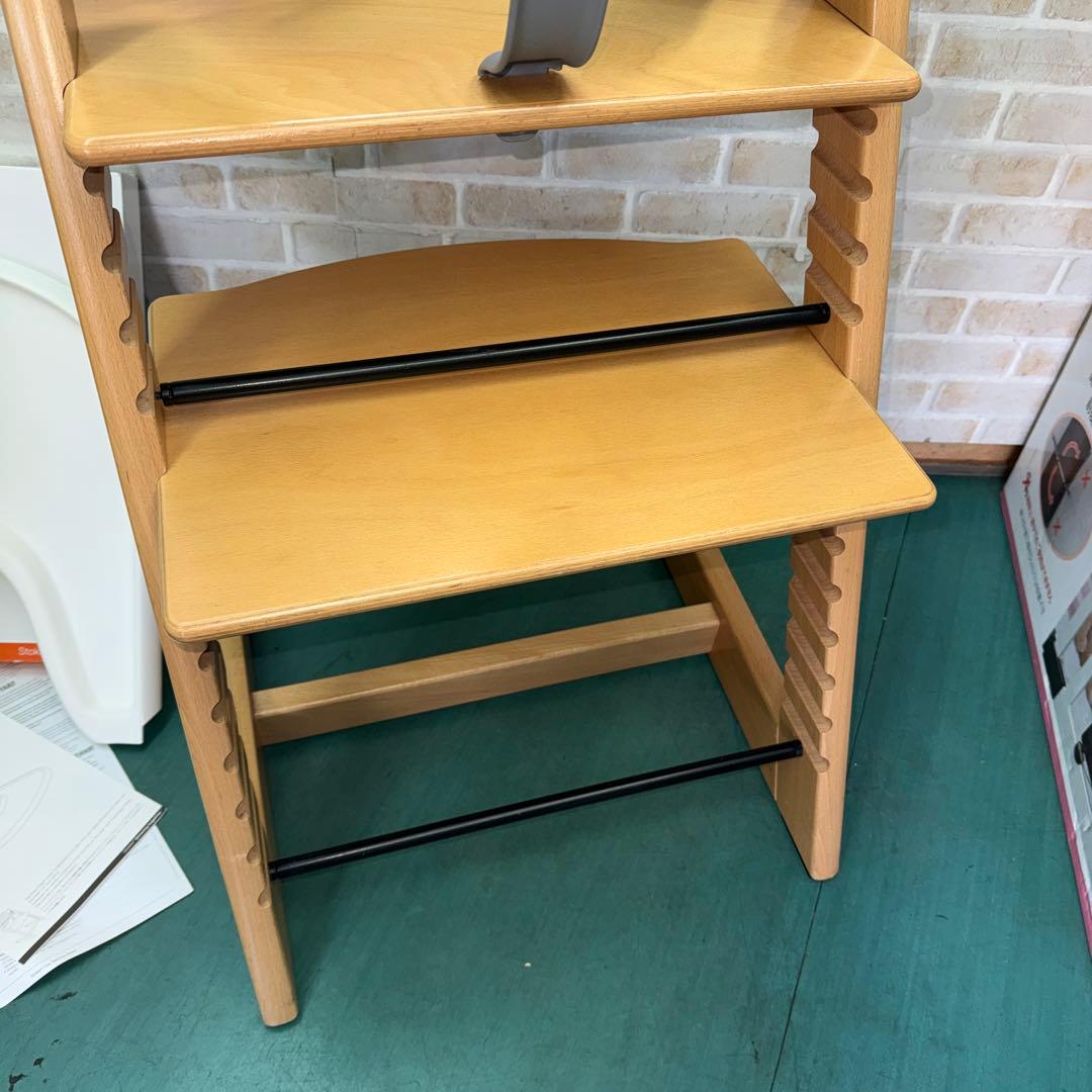 ストッケ　トリップトラップ　ベビーシート付き　トレイ付き