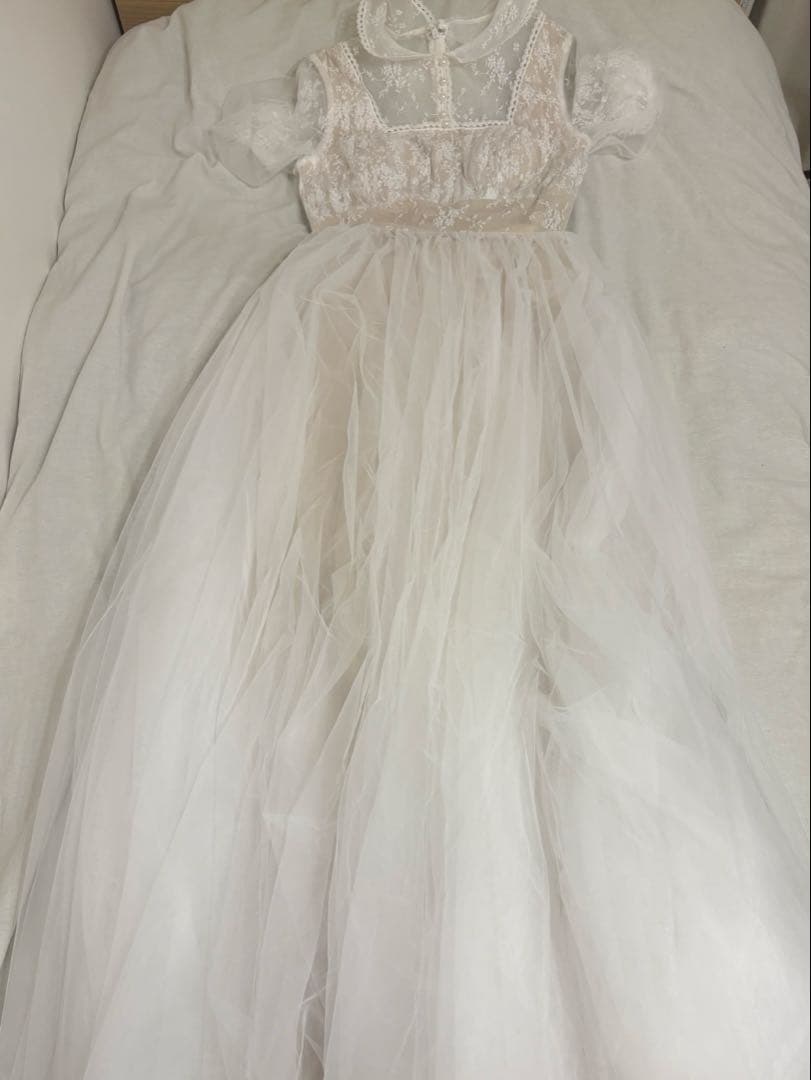 ウエディングドレス　パフスリーブ　レース　チュール　ドレスプロダクション