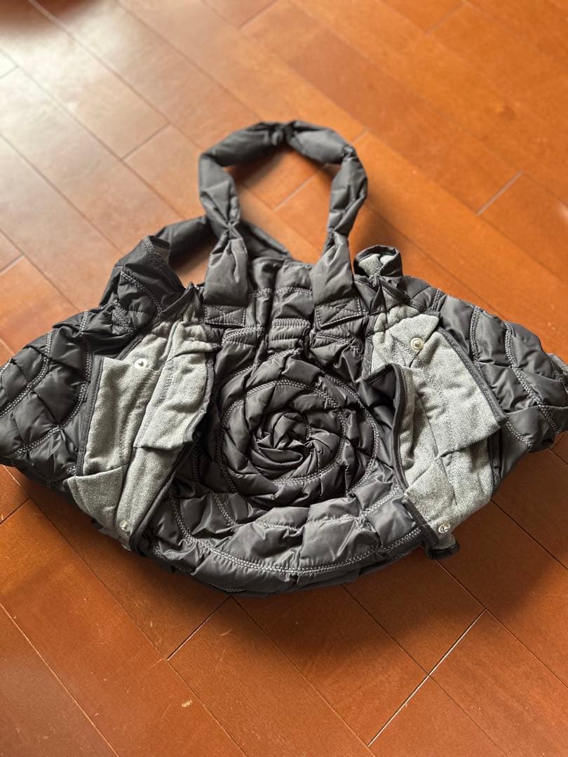 マリテフランソワジルボーの変形リバーシブルバッグ　可愛いかばんです。