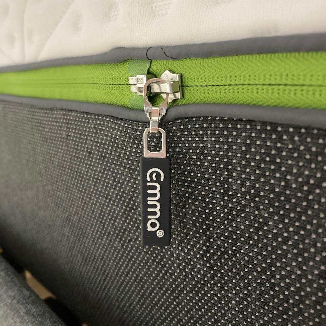 【自社配送エリア内限定販売】Emma/エママットレスプレミアムセミダブルサイズ