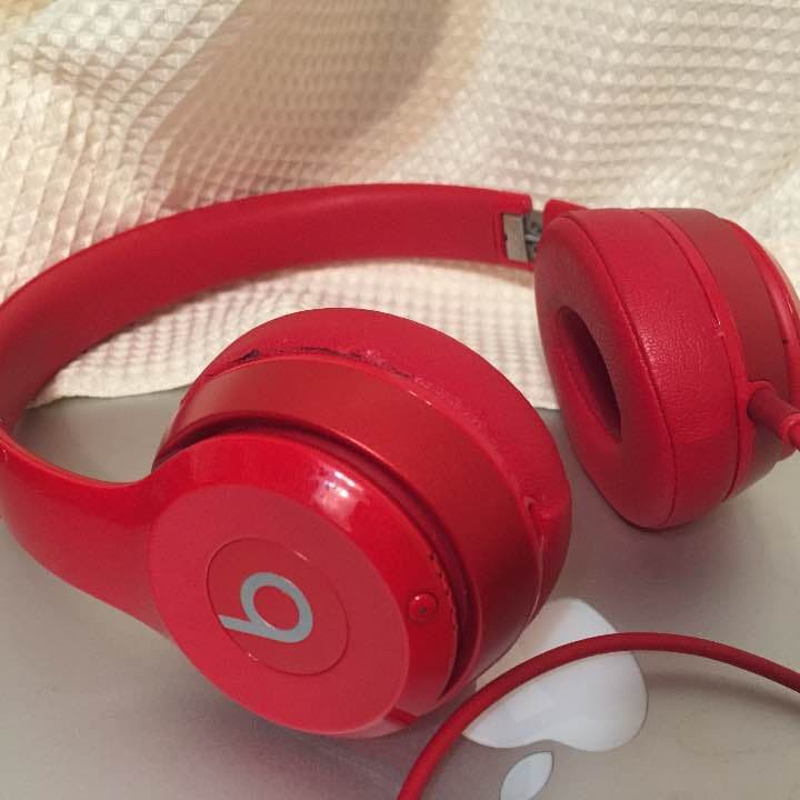 ヘッドホン Beats solo 2 wireless