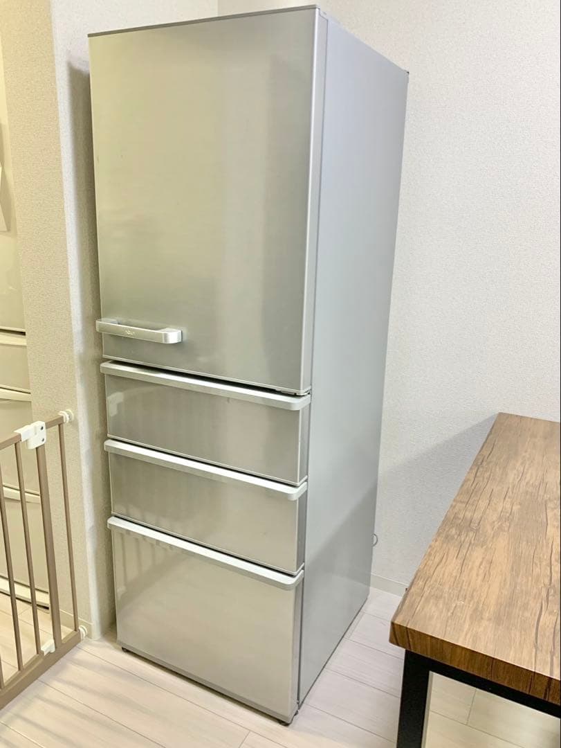 めだかもちAQUA シルバー 4ドア冷蔵庫 LED照明付き