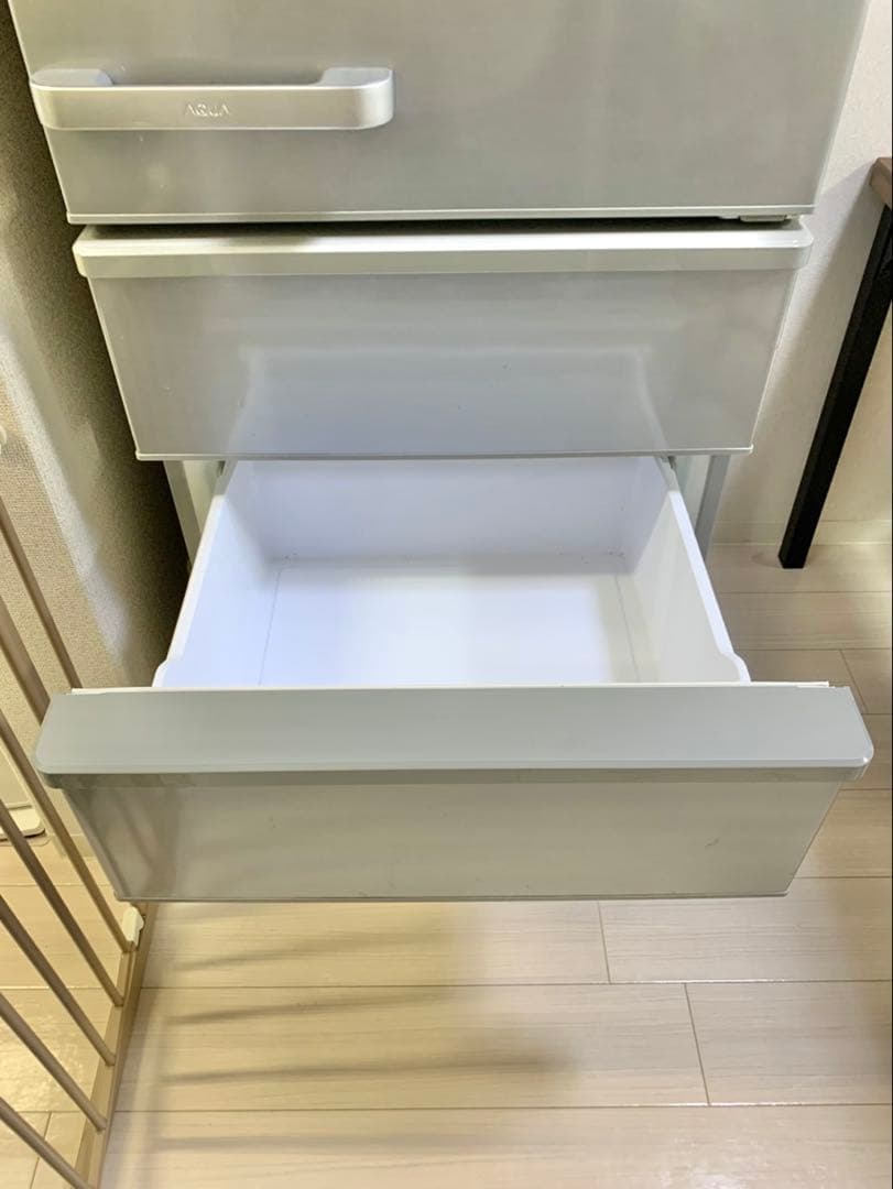 めだかもちAQUA シルバー 4ドア冷蔵庫 LED照明付き