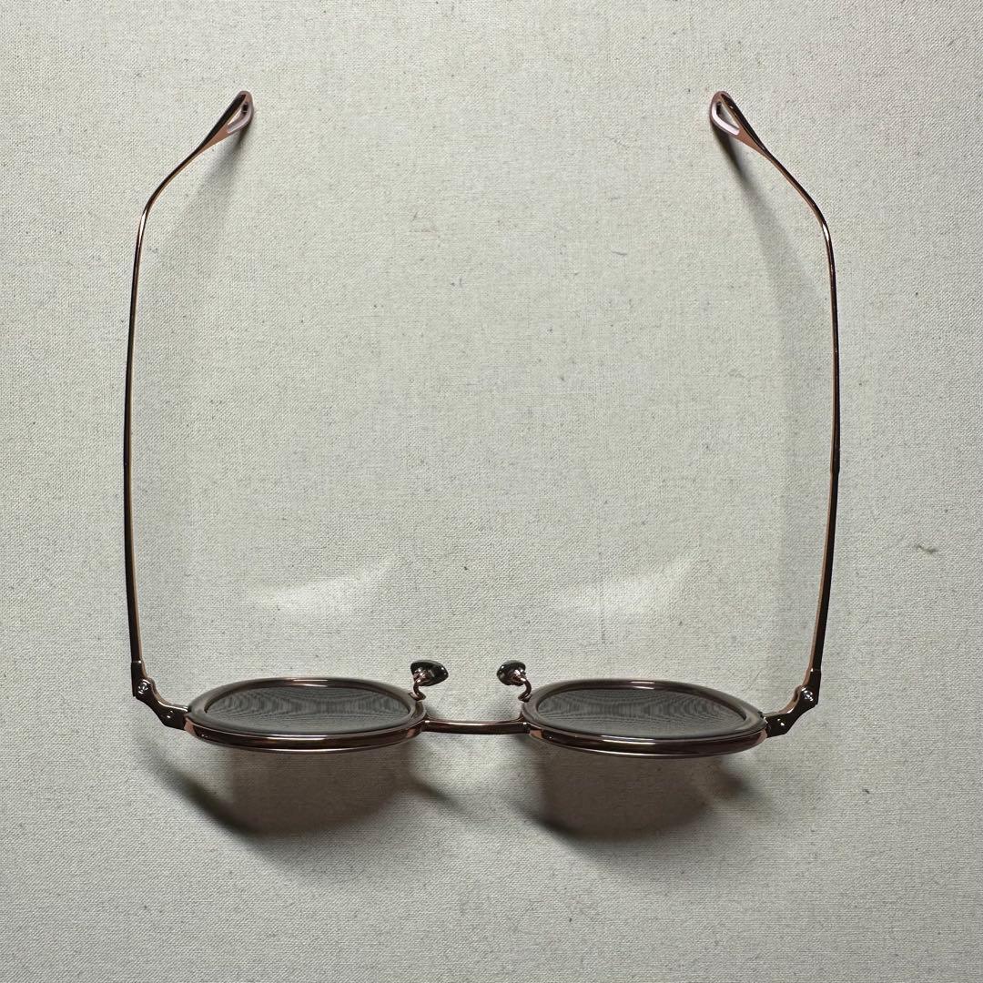 YUICHI TOYAMA V. サングラス