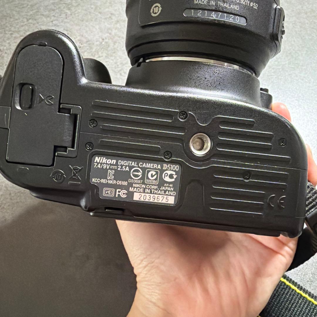 デジタルカメラ Nikon D5100