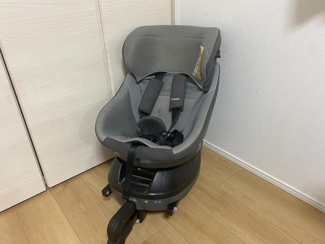 （インナークッション未使用）コンビ クルムーヴ スマート ISOFIXシリーズ