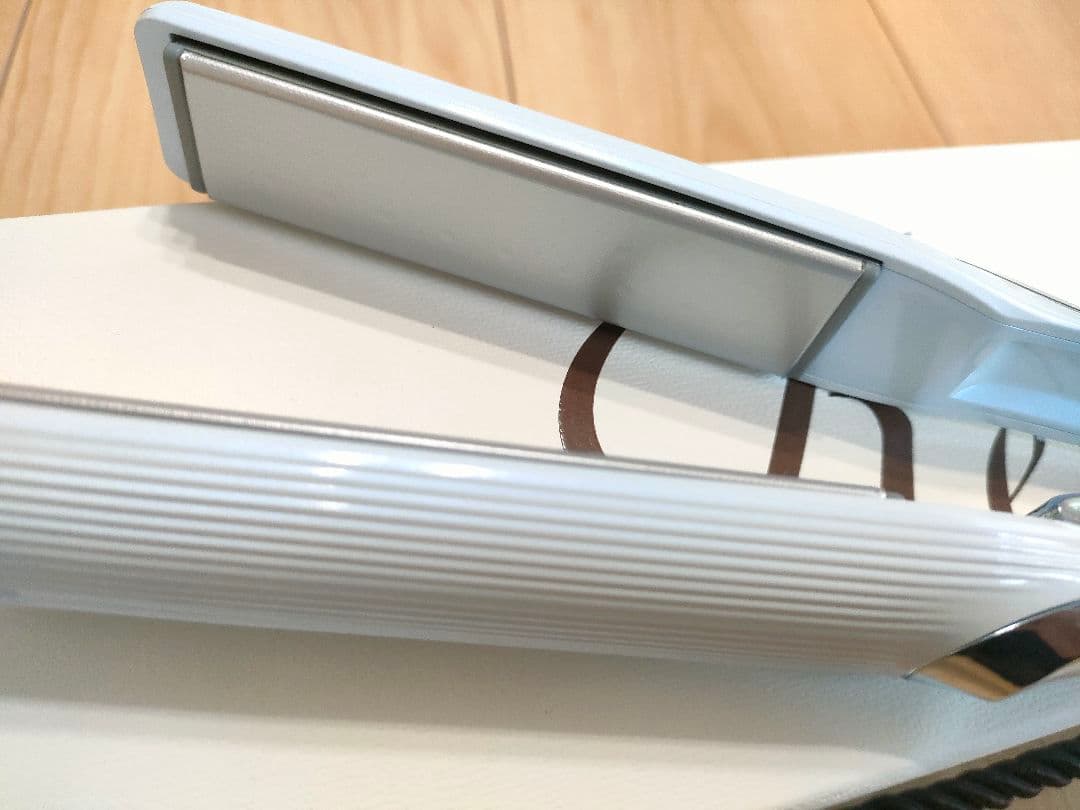 ReFa ストレートヘアアイロン プロ　ホワイト