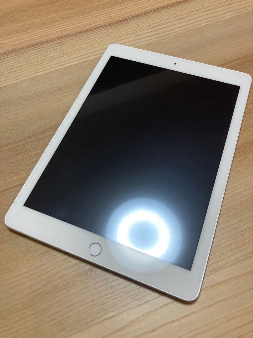 【Suuu】iPad WI-FI 32GB　第6世代【注意あり】