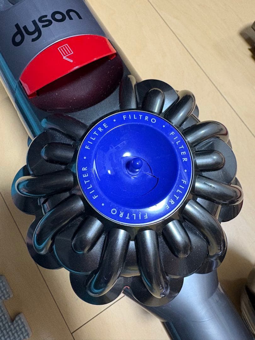 Dyson V7 掃除機 各種アタッチメント　スタンド付き
