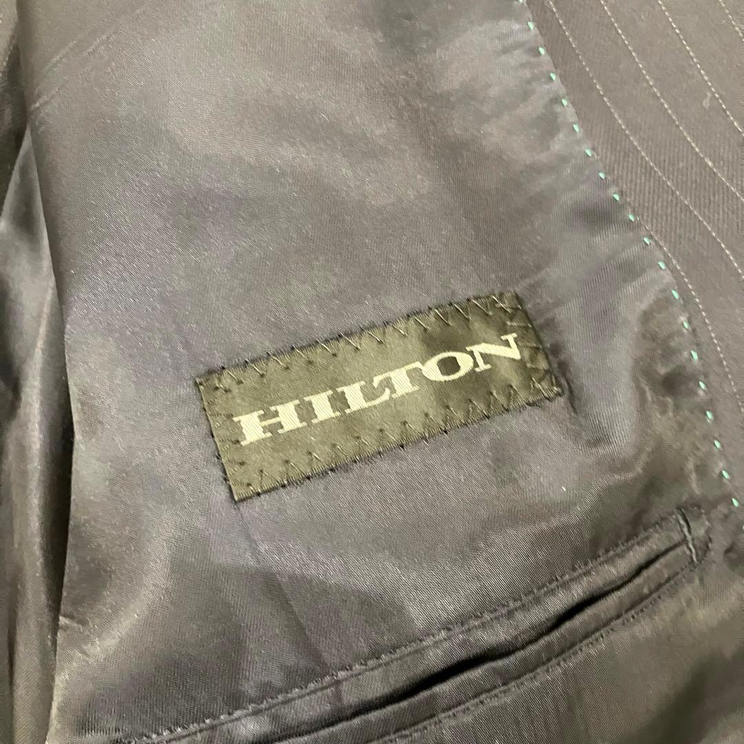 極美品✨HILTON スーツ ３ピース ネイビー 本切羽 高級 ストライプ M