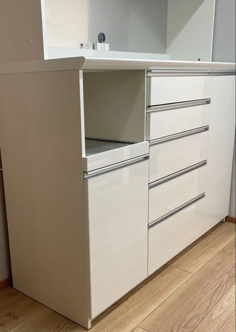 パモウナ　食器棚　白　幅艶あり　ハイタイプ　横140センチ