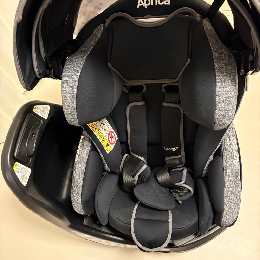 Aprica フラディア　グロウ　ISOFIX ブラック　チャイルドシート