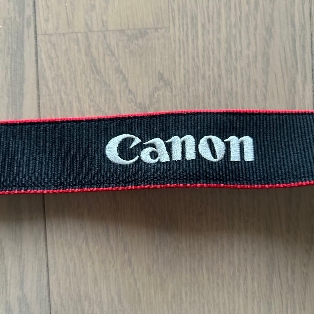 Canon（キヤノン）　EOS kiss x3 充電器付き