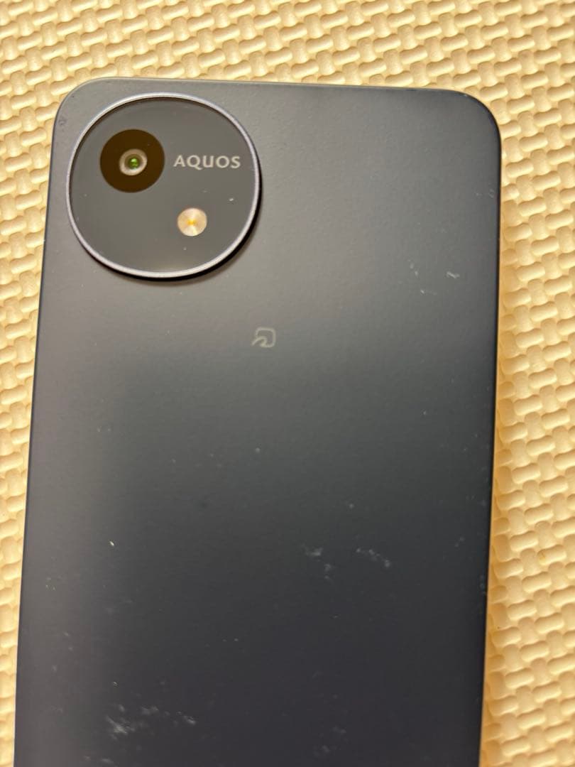 【中古】ドコモ版 AQUOS wish4 SH52E