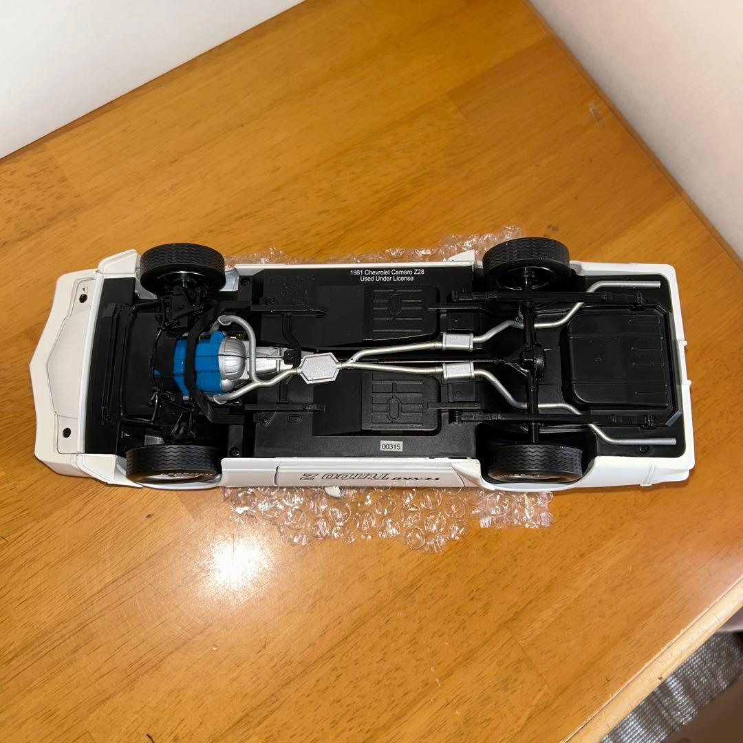 1/18 シボレーZ28ターボZ