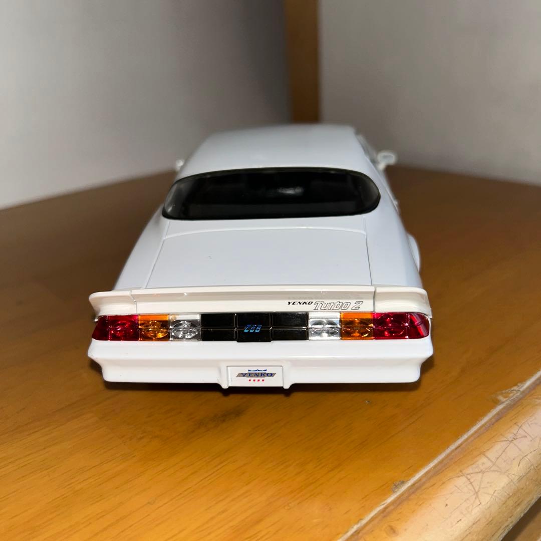 1/18 シボレーZ28ターボZ