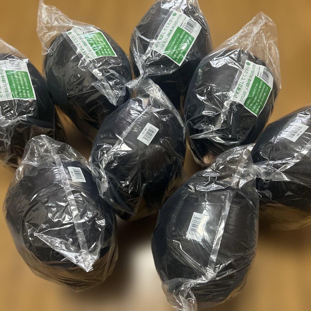 カットウィッグ練習用4つと本番用4つ