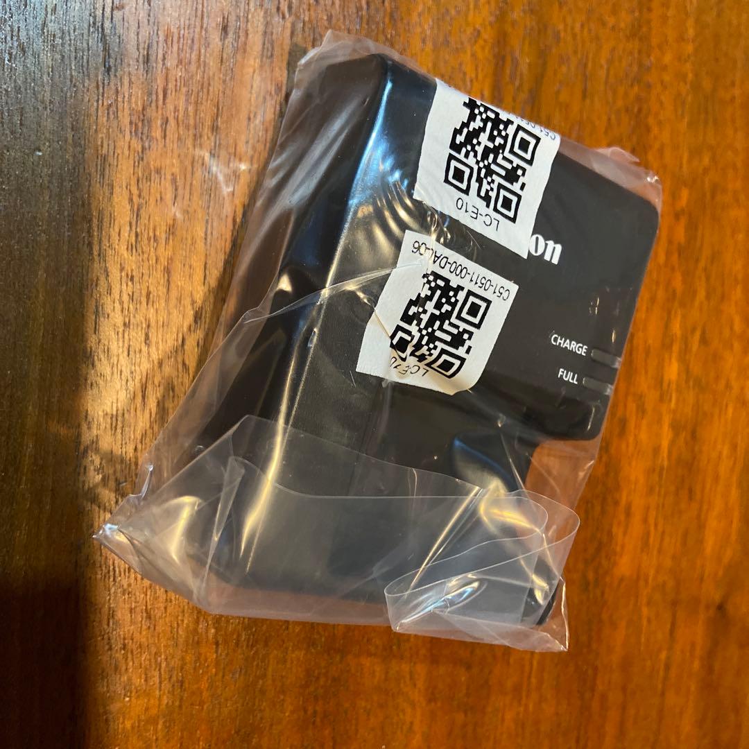 デジタルカメラ Canon EOS Kiss X90 EF-S 18-55 IS II Kit