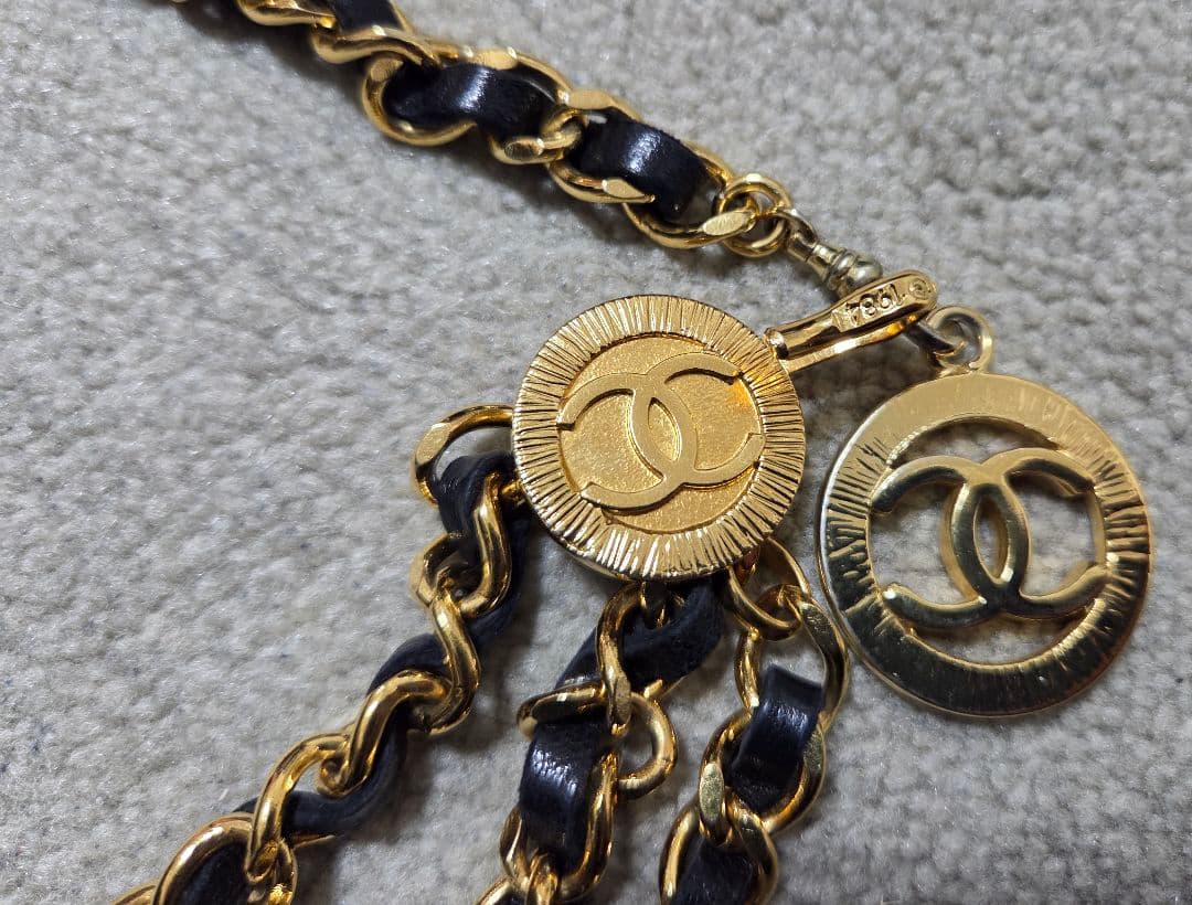CHANEL シャネル ブラック ゴールド 3連 チェーンベルト レザーベルト